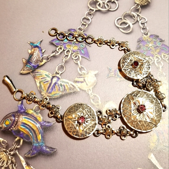 Georgian EARLY 1800s Sterling Garnet Reppousse Bracelet - Picture 5 of 8